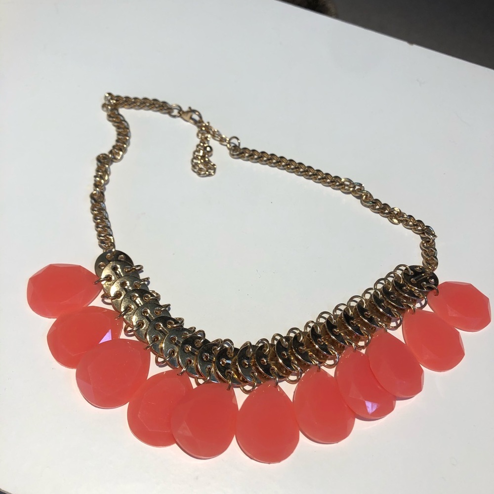 Chunky jewel necklace